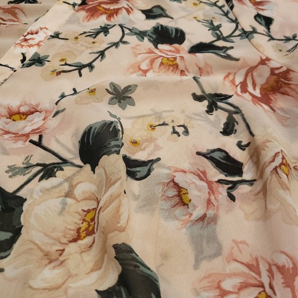 Torrid Floral Button Up Shirt Pink Green Women's 1 Lightweight Breathable Summer - Picture 5 of 9